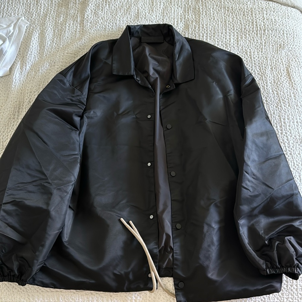 Essentials Windbreaker